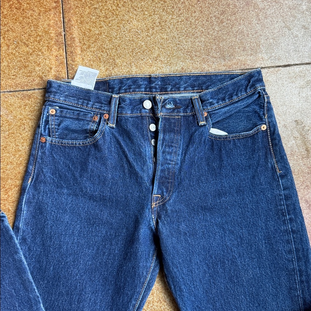 Levi's 501 button fly Dark Blue Men's Straight Jeans Like new - Picture 3 of 4
